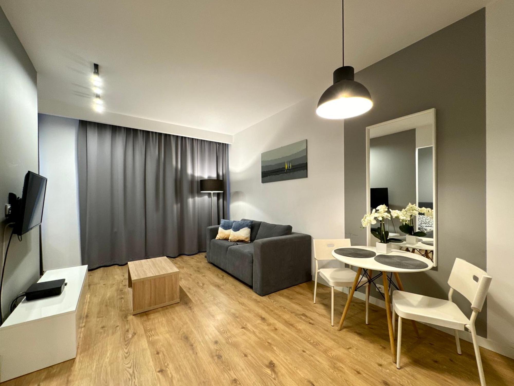 K22 Slawinska 507 Big Family Apartment Warsaw Exterior photo